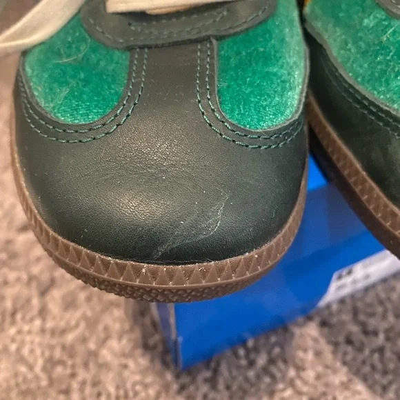 Adidas Samba Green and Yellow Velvet shoes - Picture 2 of 4